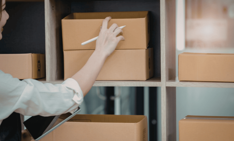 E-commerce & Retail