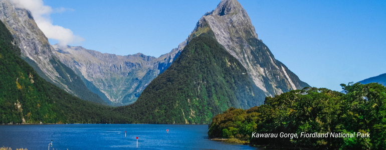 Kawarau Gorge, Fiordland National Park Kawarau Gorge, Fiordland National Park