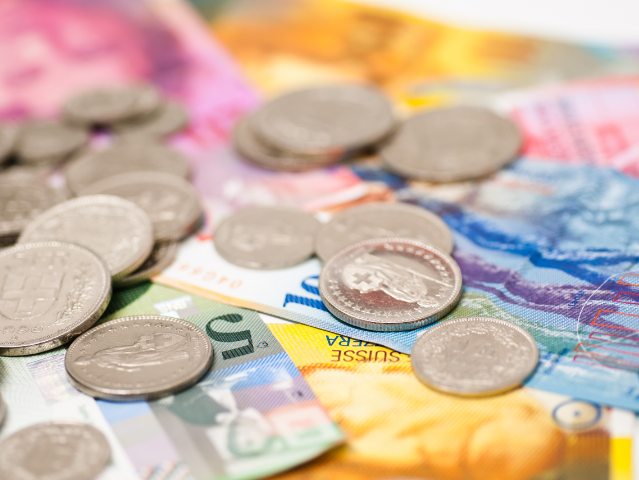 Travel money tips, currency exchange rates, travel money advice, best exchange rates, cash