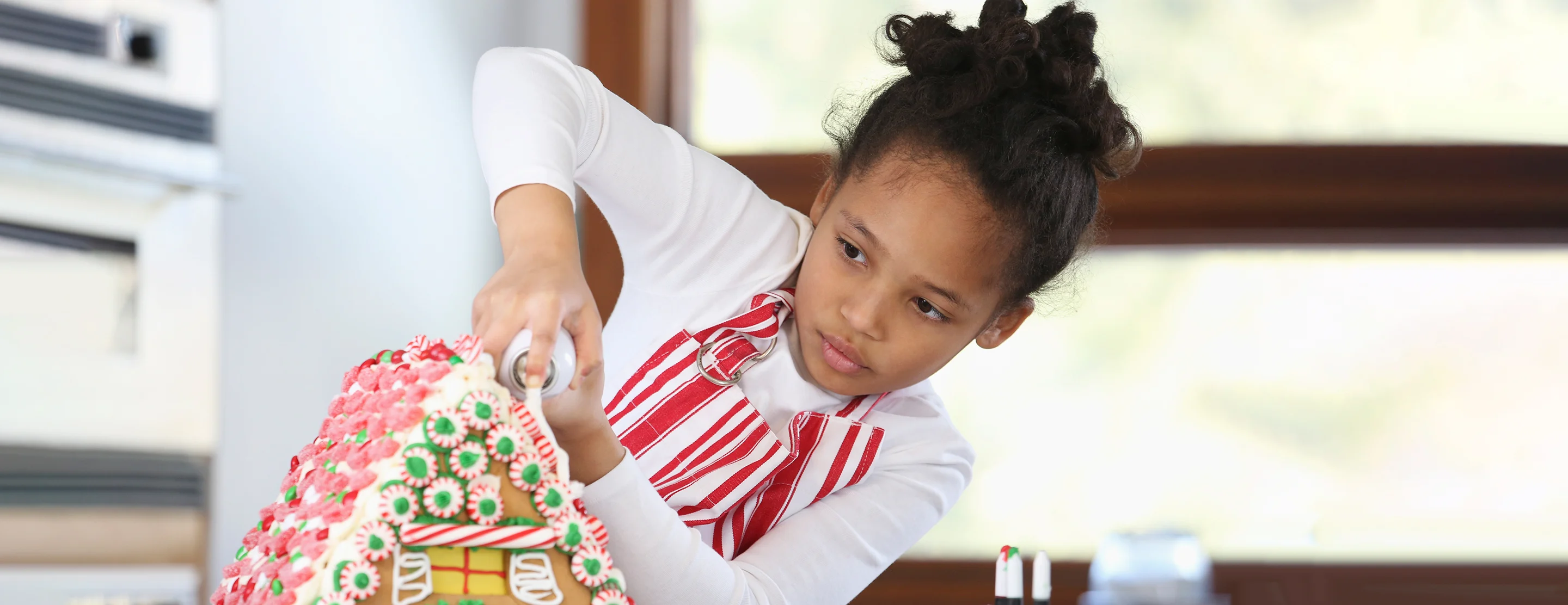 holiday-safety-tips-for-parents-2x