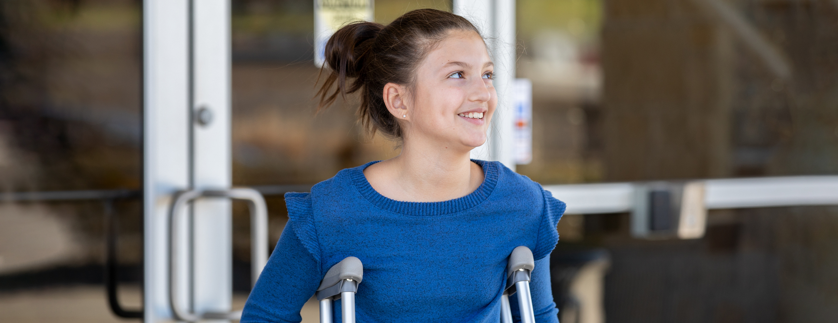 how-to-use-crutches-2x
