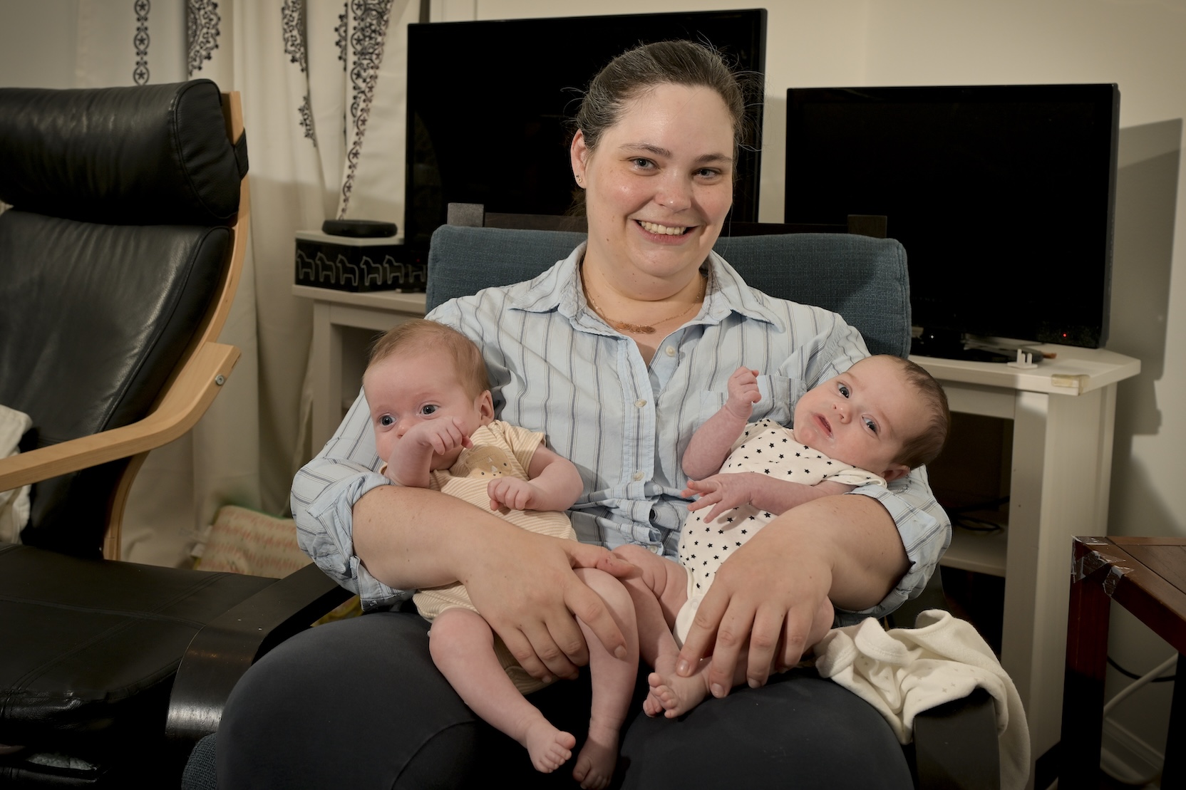 Elizabeth Huggins and children