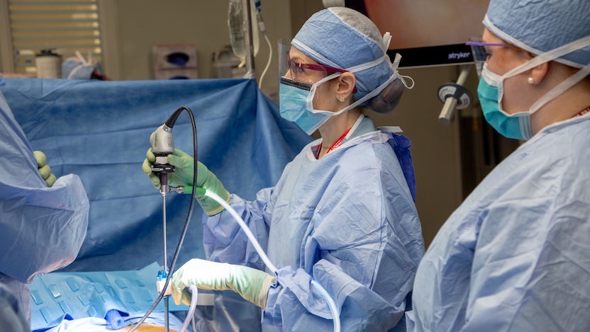 Mecker Moller performing PIPAC surgery