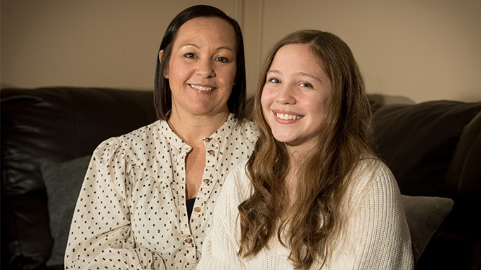 Image of pediatric epilepsy patient Bailey Harding and her mom