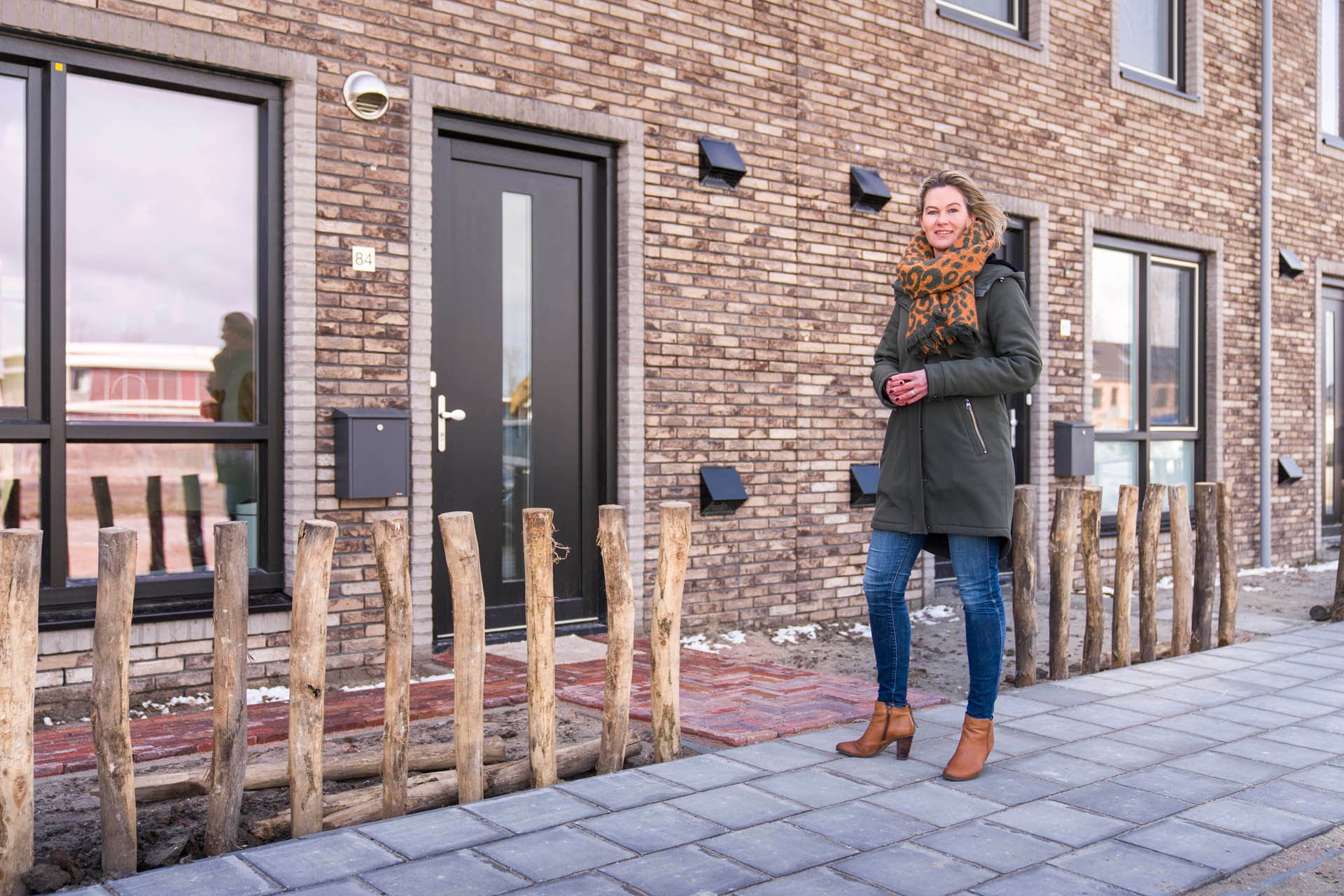 Simone Hoekstra van Van Wijnen voor de woningen in Julianadorp