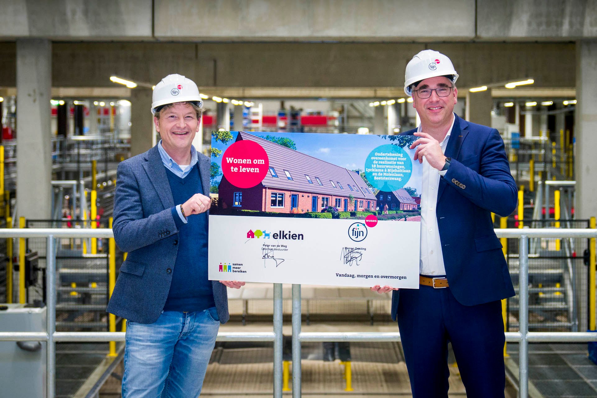 Peter en Menso ondertekening