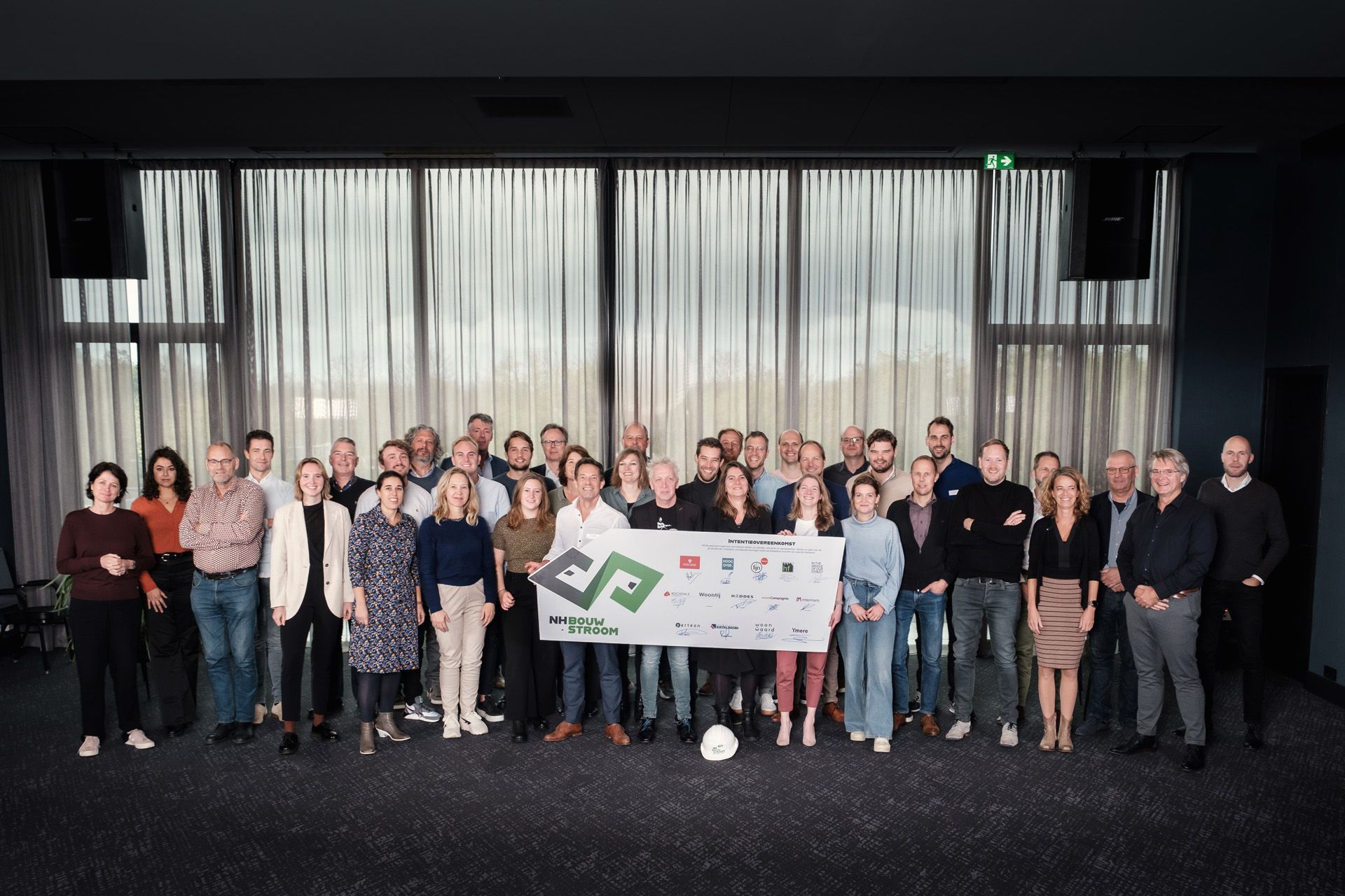 Groepsfoto bouwers NH Bouwstroom