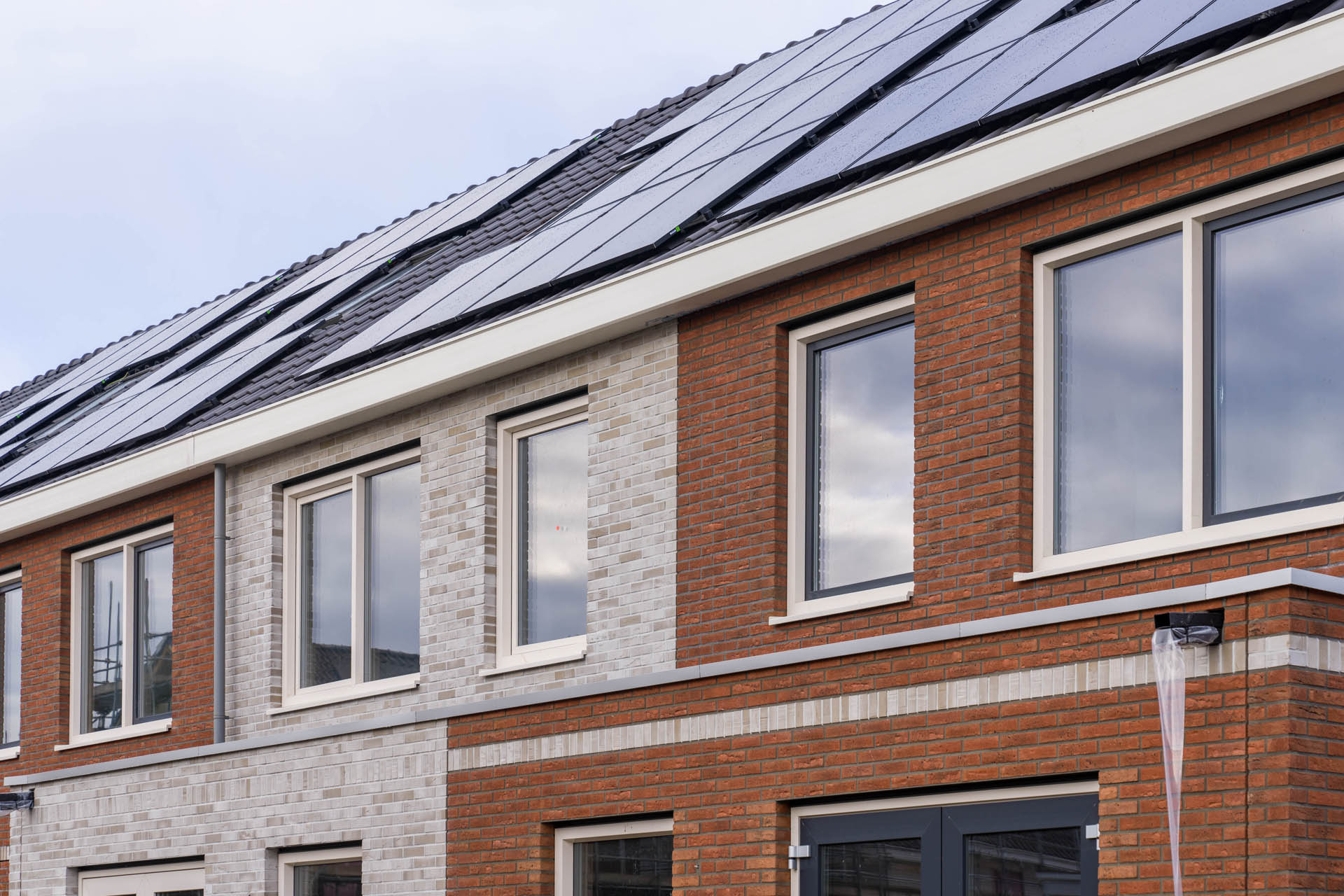 Foto van de achterkant van de woningen in Zevenhuizen