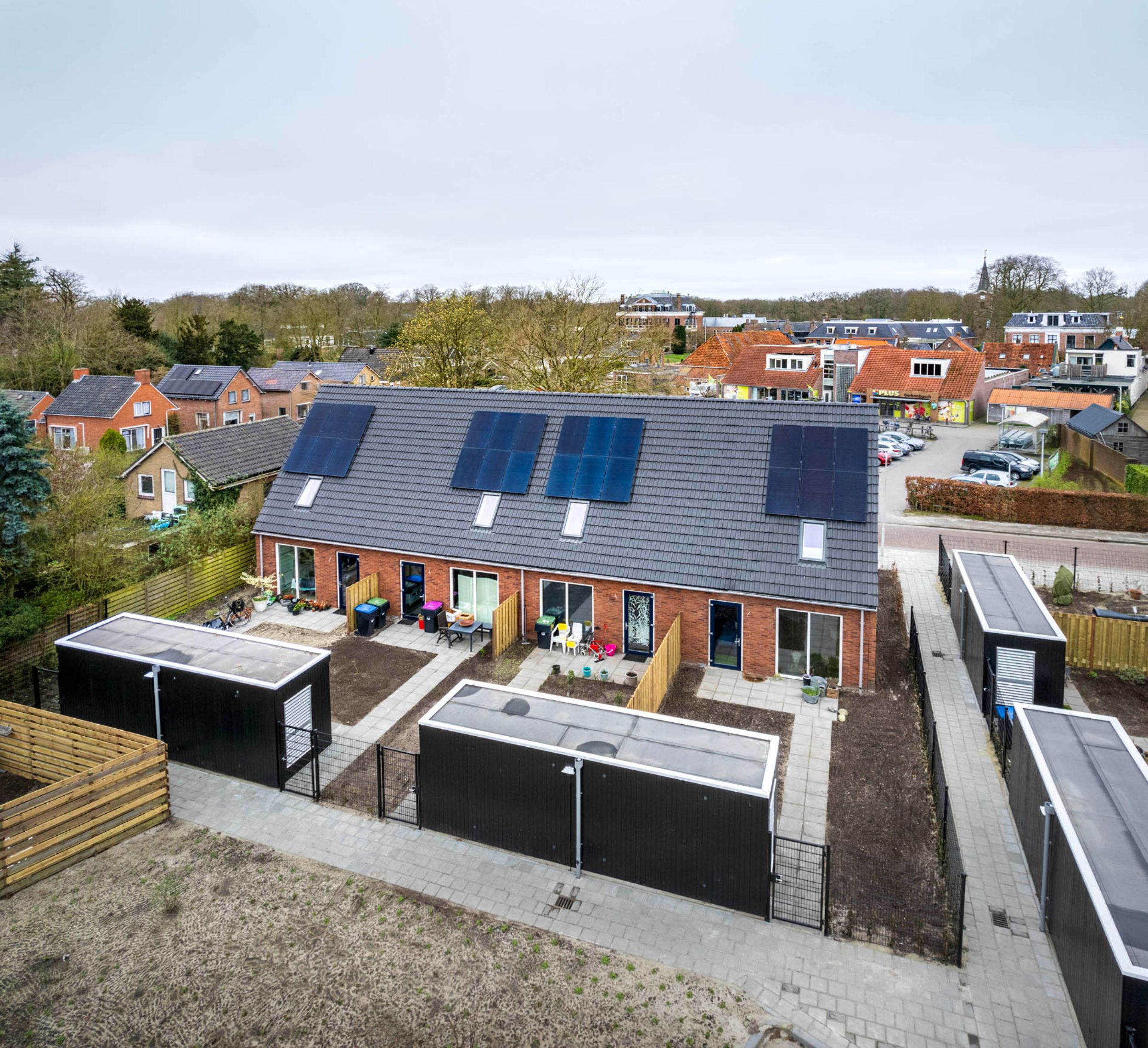 Beetsterzwaag - Fijn Wonen - Gerealiseerde woningen - Eenlaags met kap - Dronefoto achterkant