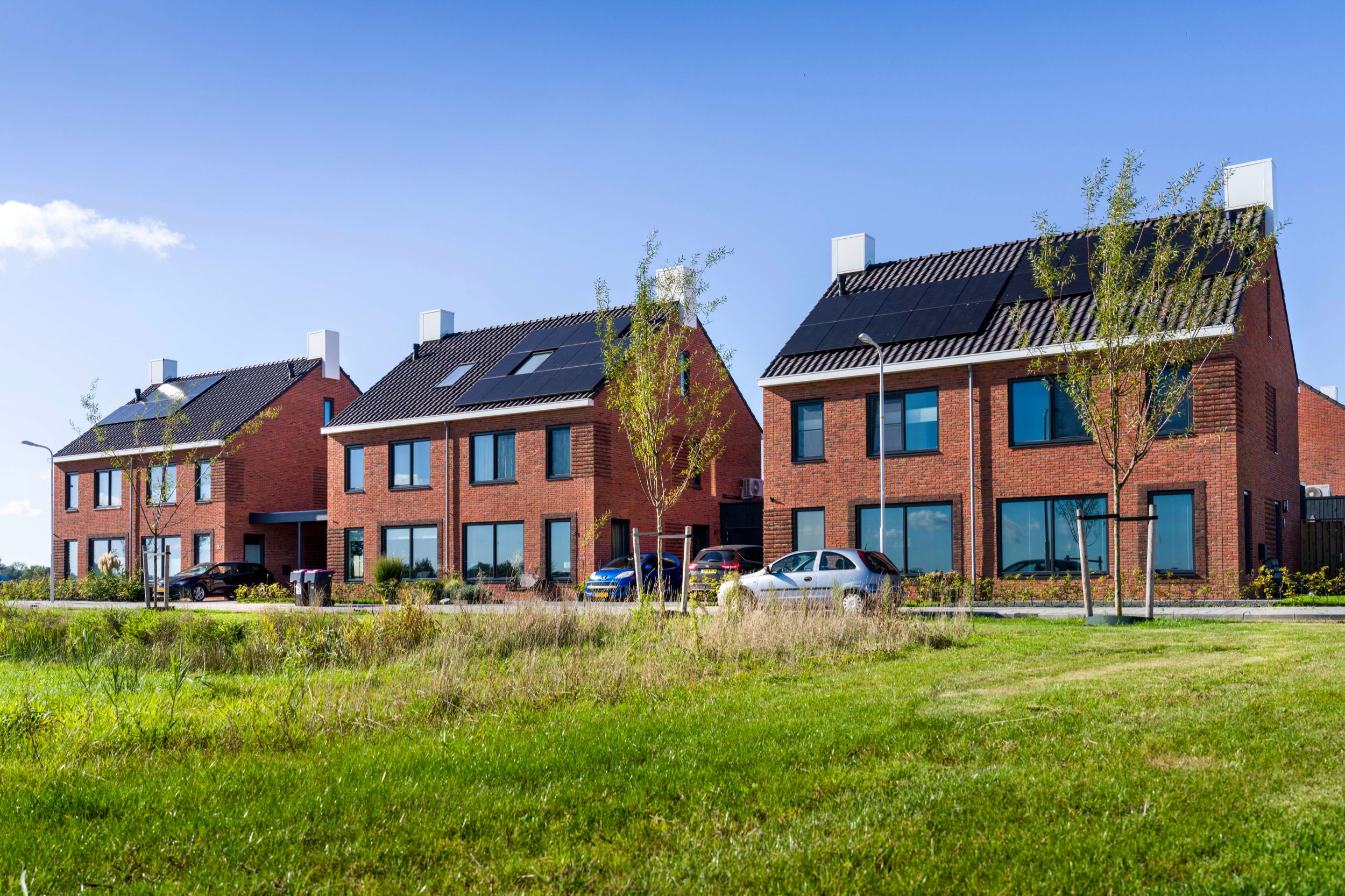 Gorredijk - Nij Loevestein - Voorzijde tweelaags met kap woningen - Zonnepanelen