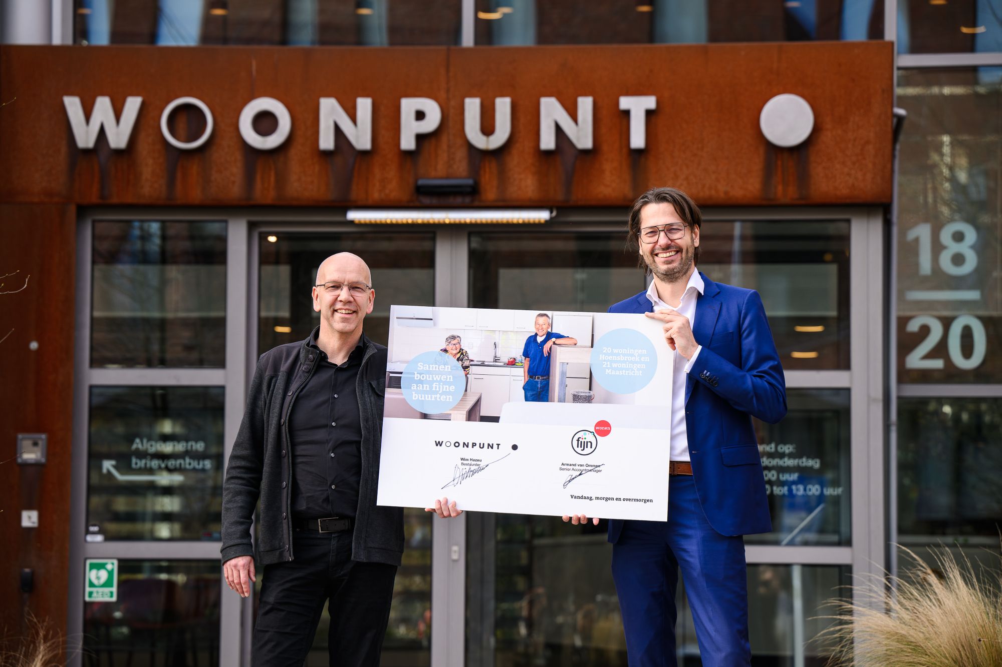 Wim Hazeu en Armand van Ommen bij Woonpunt