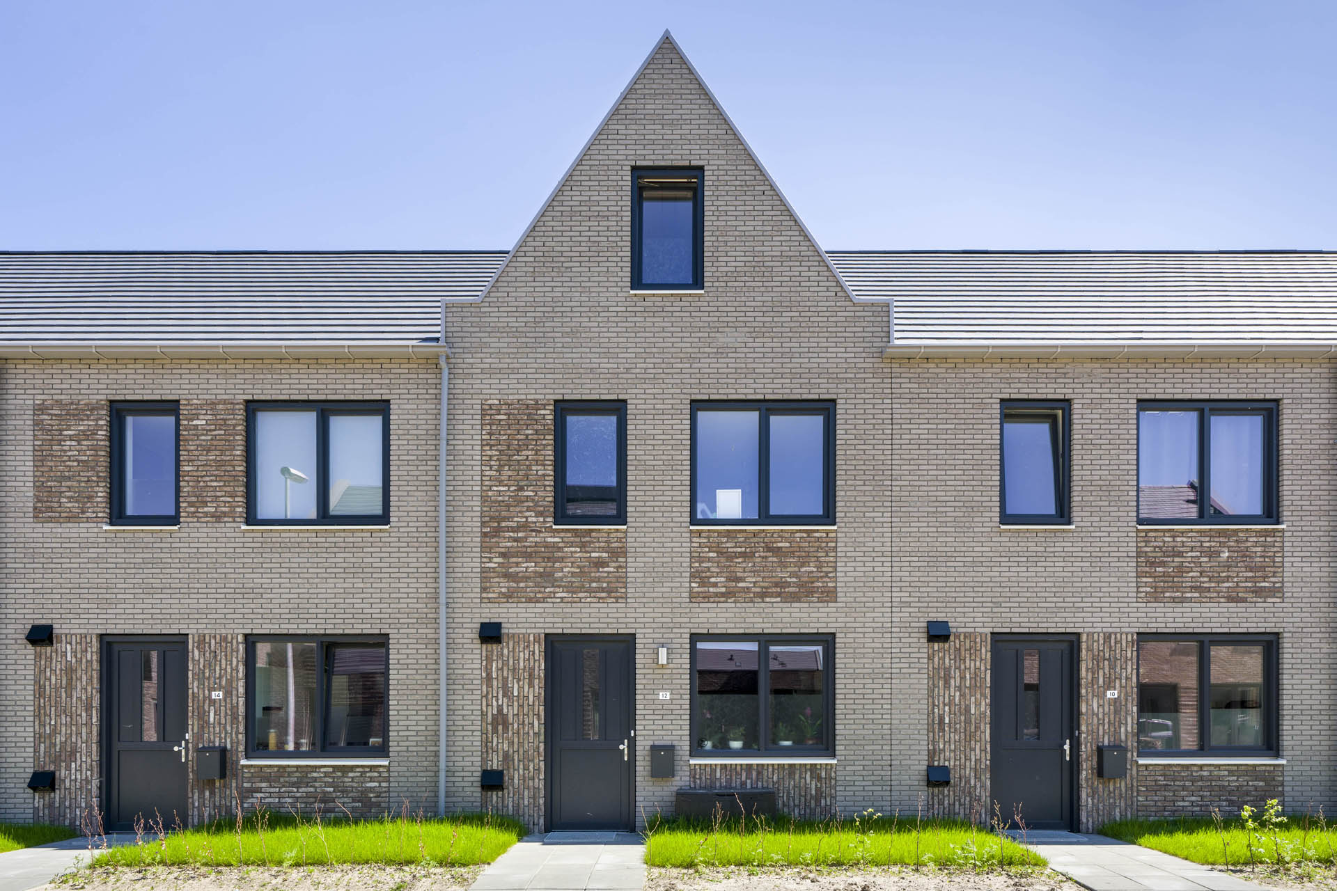 Tweelaags met kap woningen in het Olmenkwartier in Lelystad