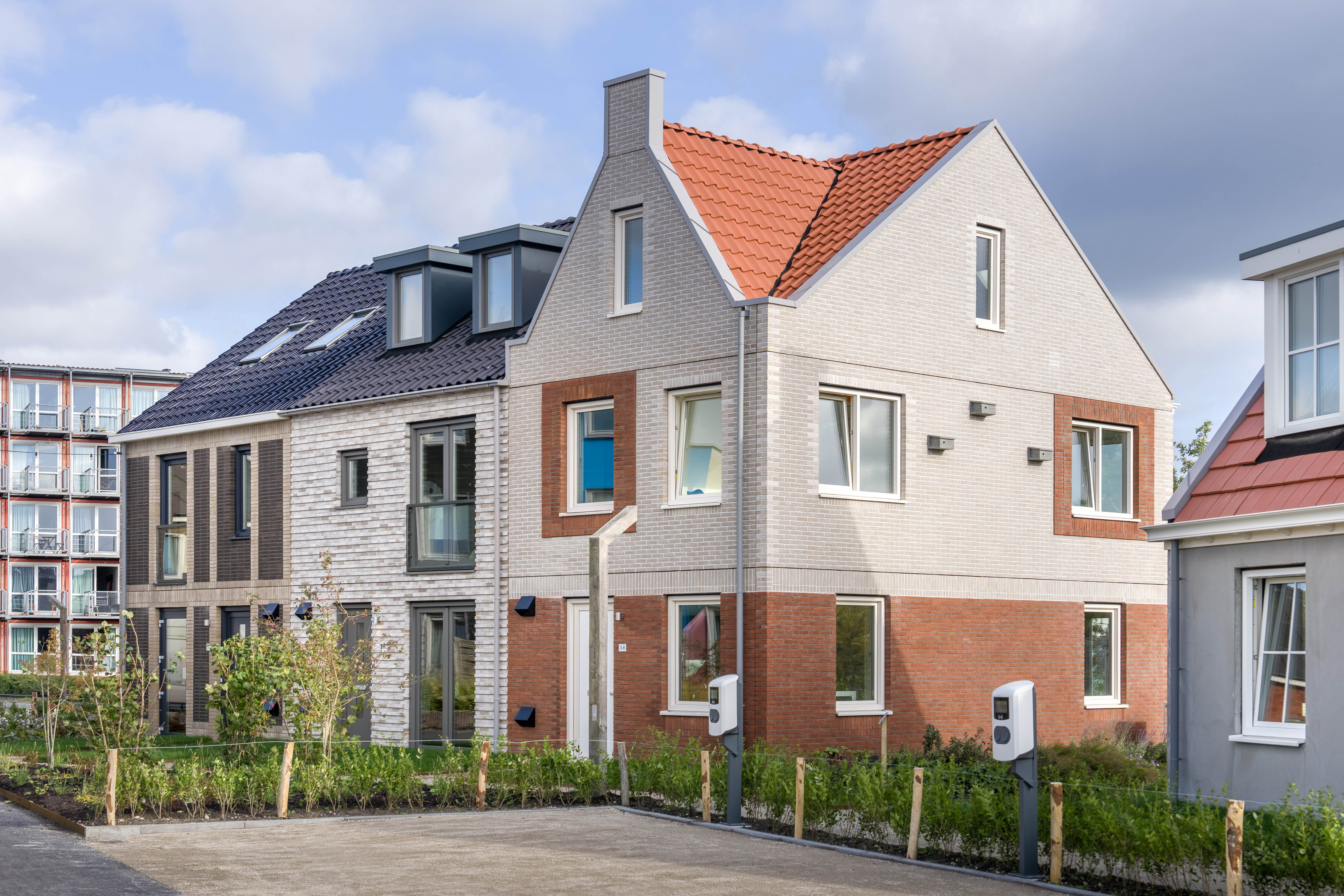 Loskade - 8 woningen - overzichtsfoto met vier variaties