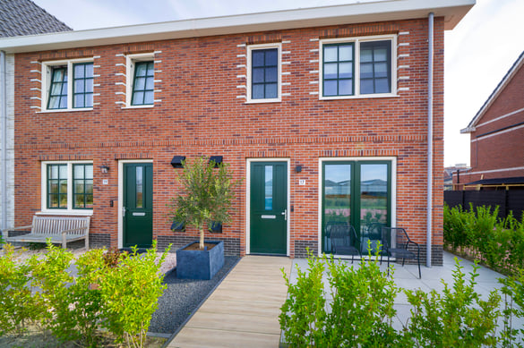 Zevenhuizen - 2 huizen naast elkaar