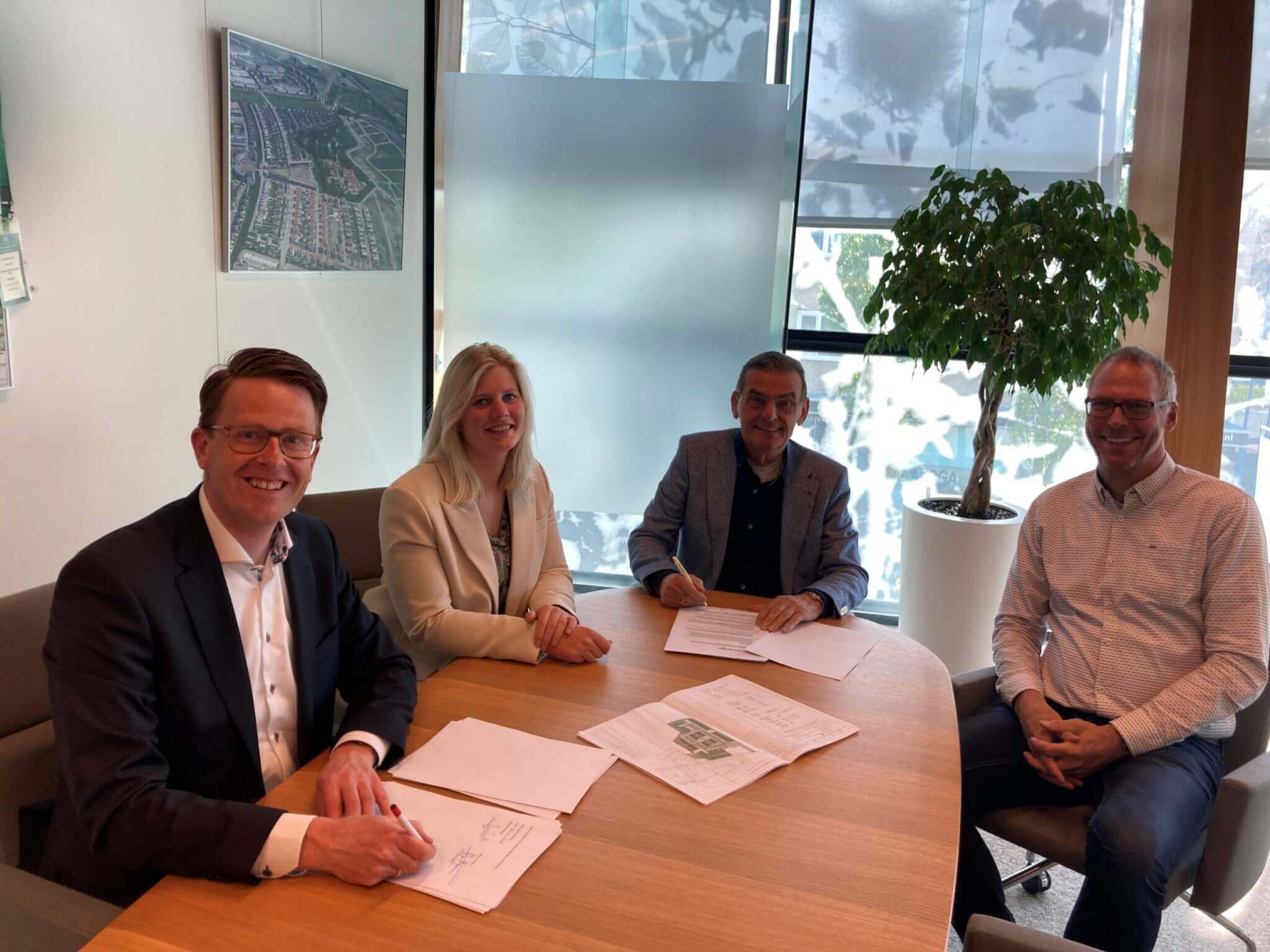 Ondertekening-Voorweg-Hazerswoude-Dorp-scaled