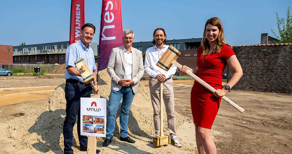 Slag eerste heipaal Apollo