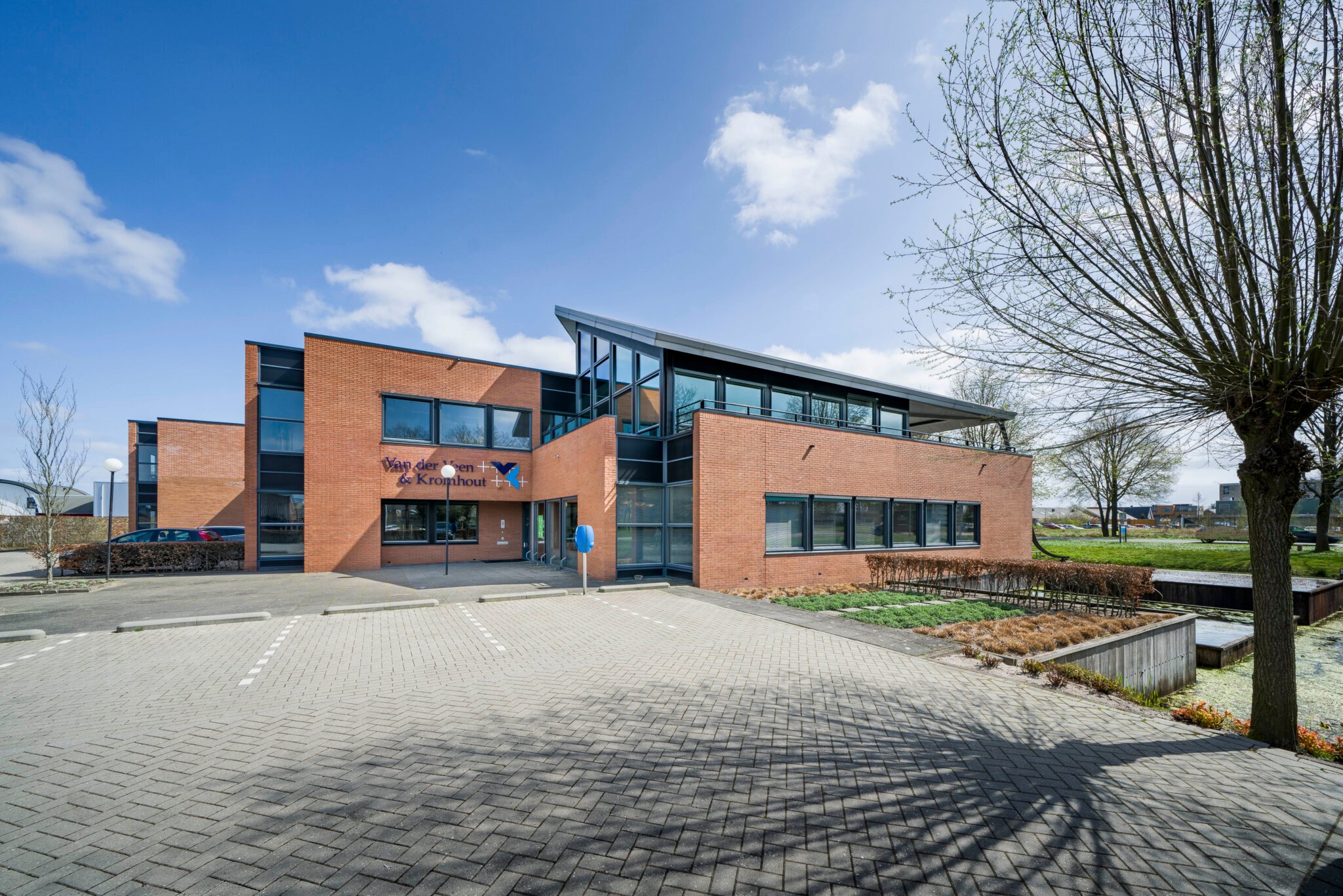 2021-04-21_Gorredijk_Van_Der_Veen_en_Kromhout_HiRes_01-2048x1366-1