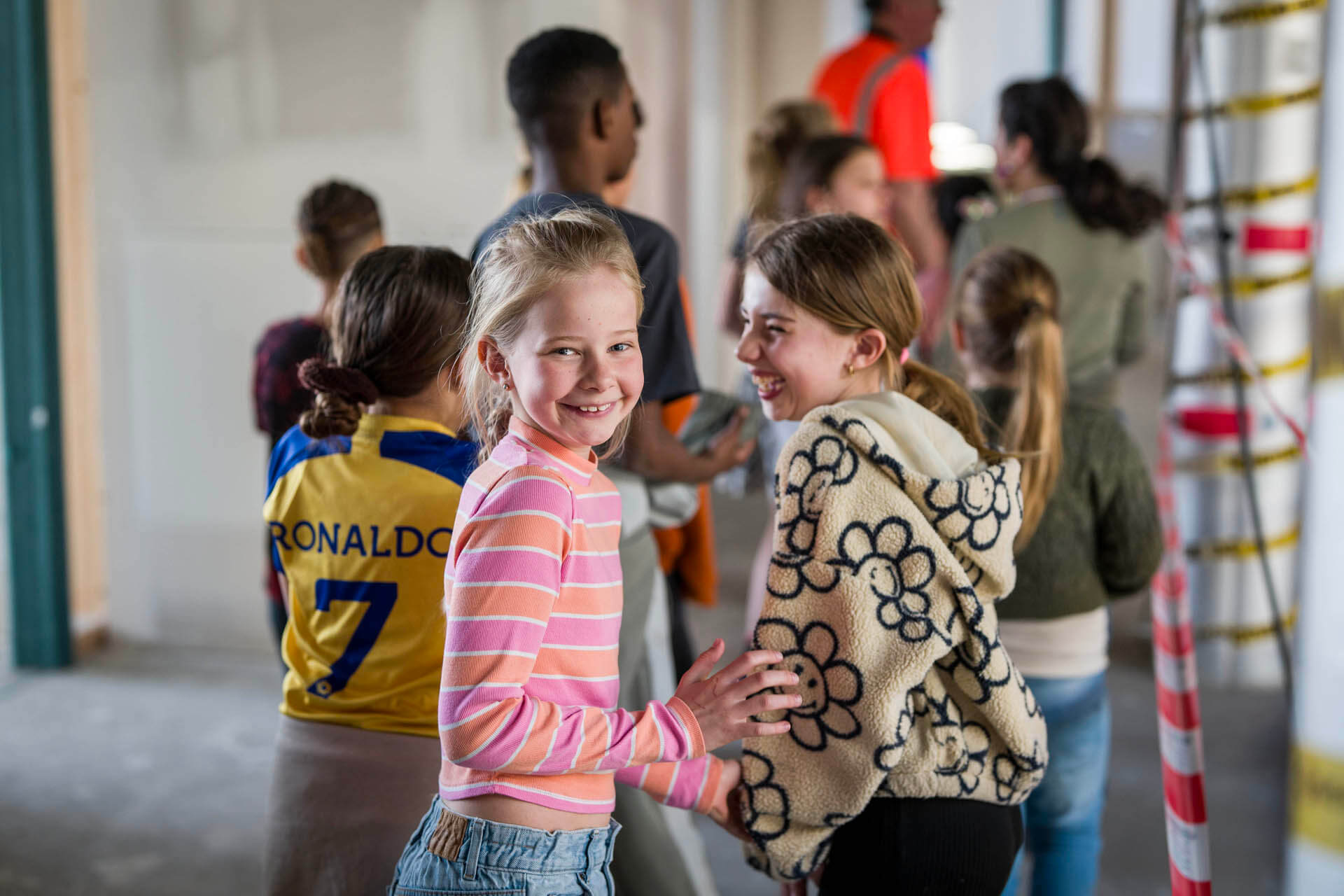 Bezoek leerlingen IKC De Tjalk aan nieuw onderwijsgebouw in Lelystad (8)