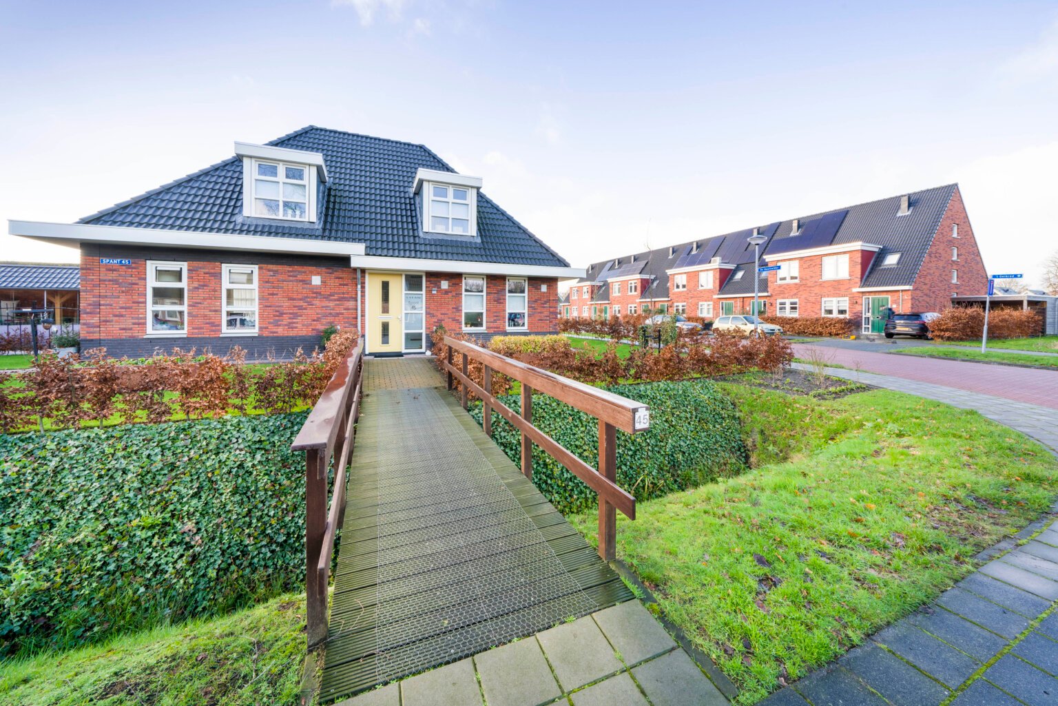Brug naar woning