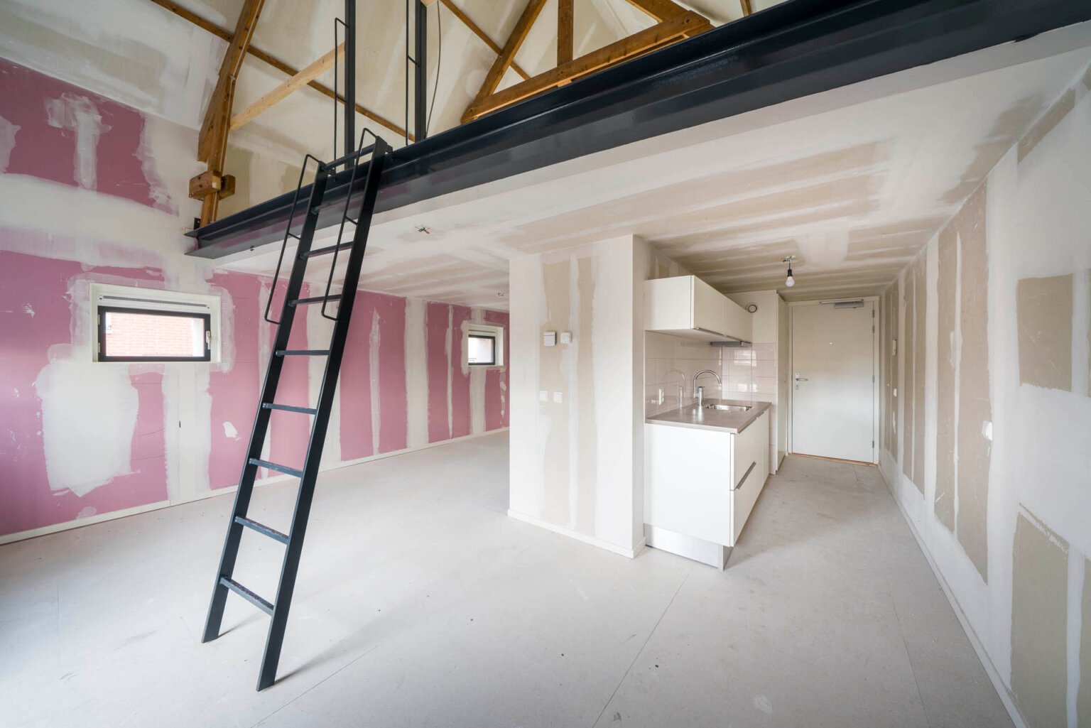 Studio tijdens werkzaamheden