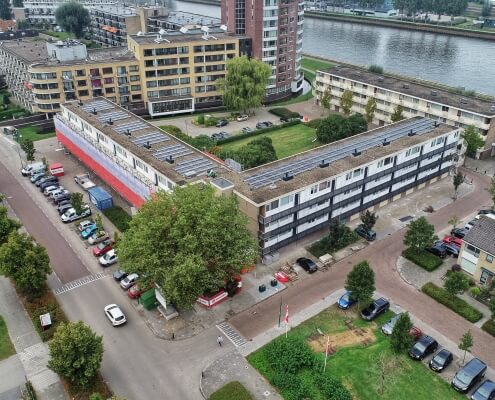 Dronefoto appartementen aan de Schepersweg