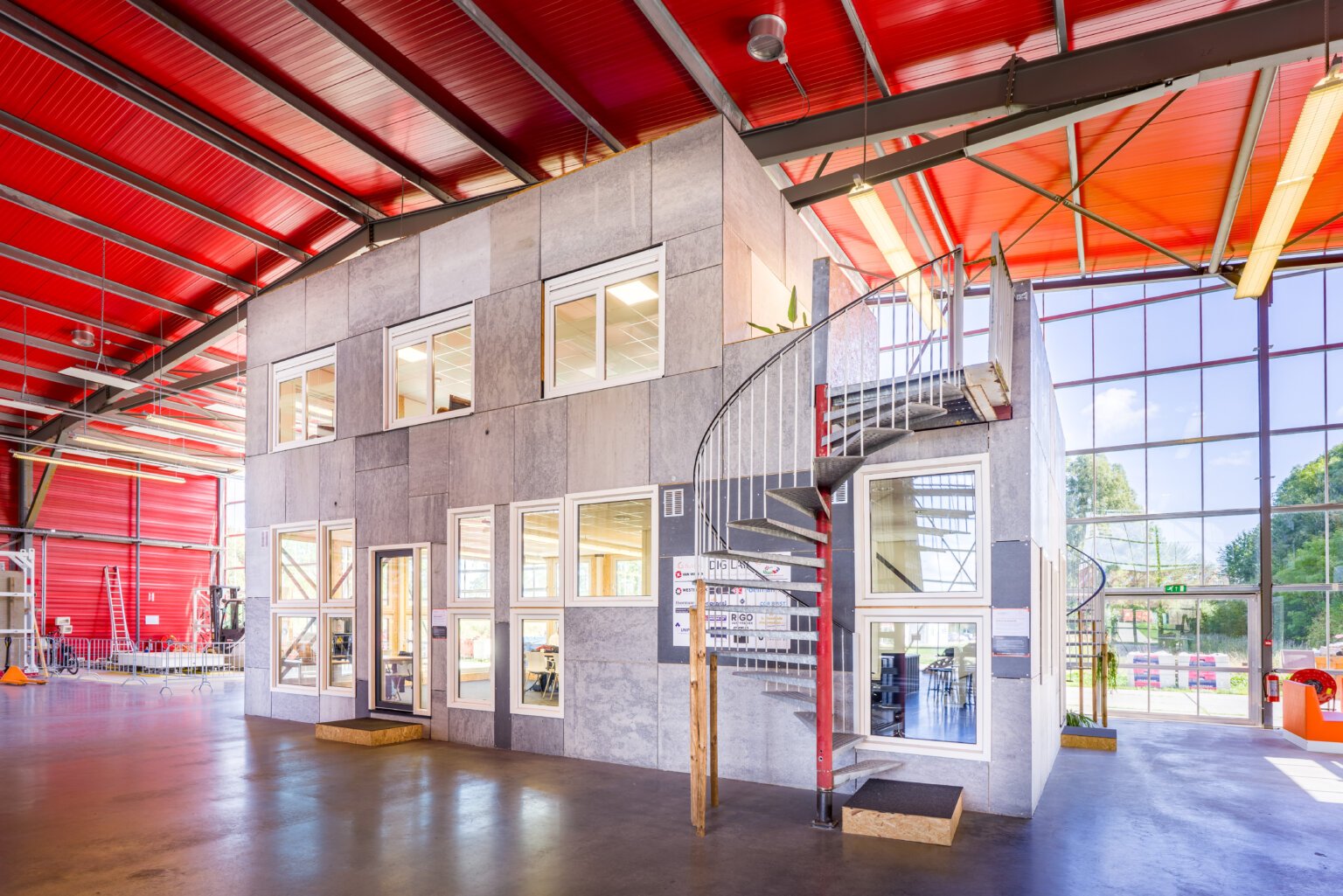 Gebouw in loods