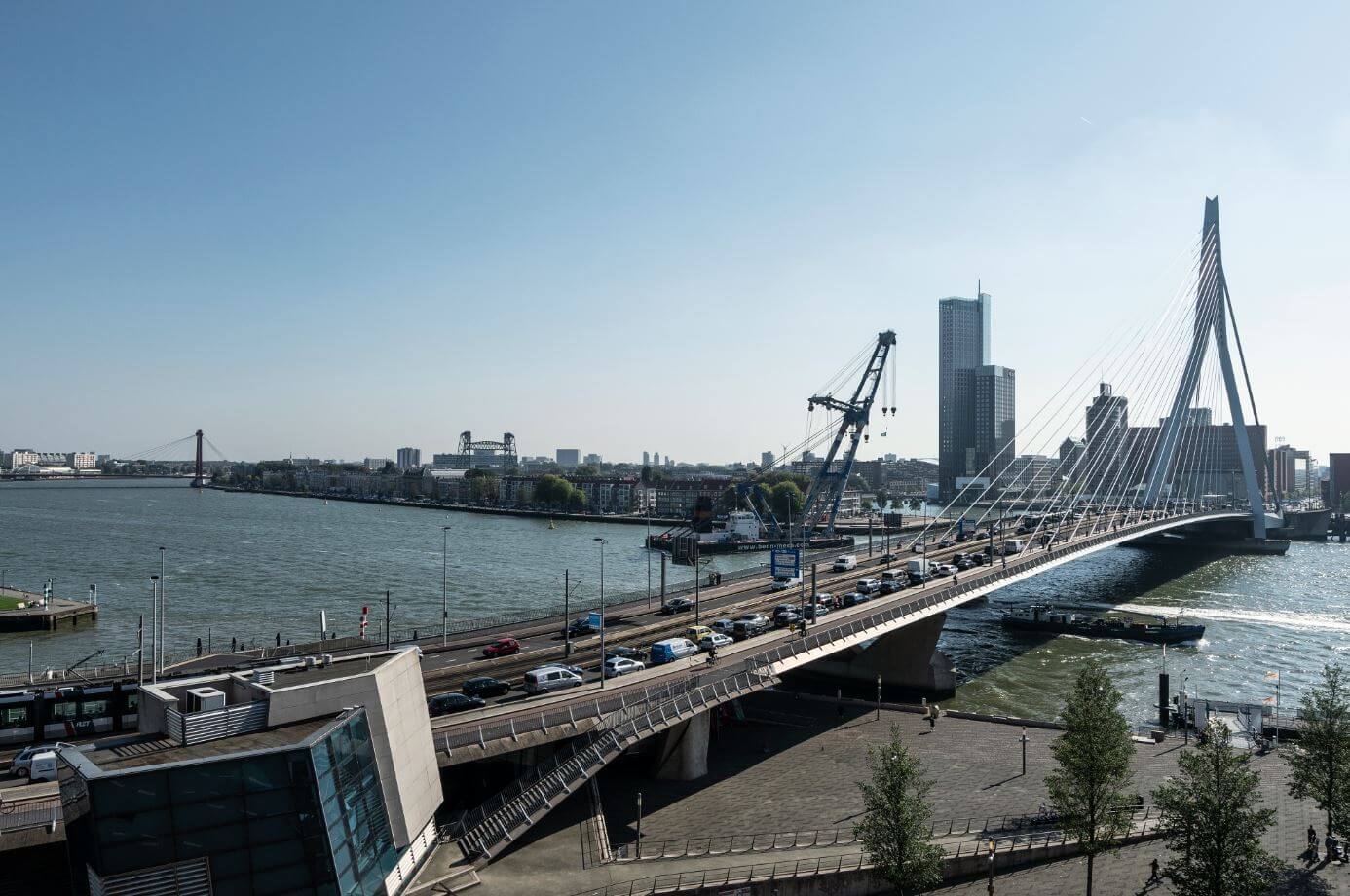 Uitzicht op de stad vanaf de Willemstoren