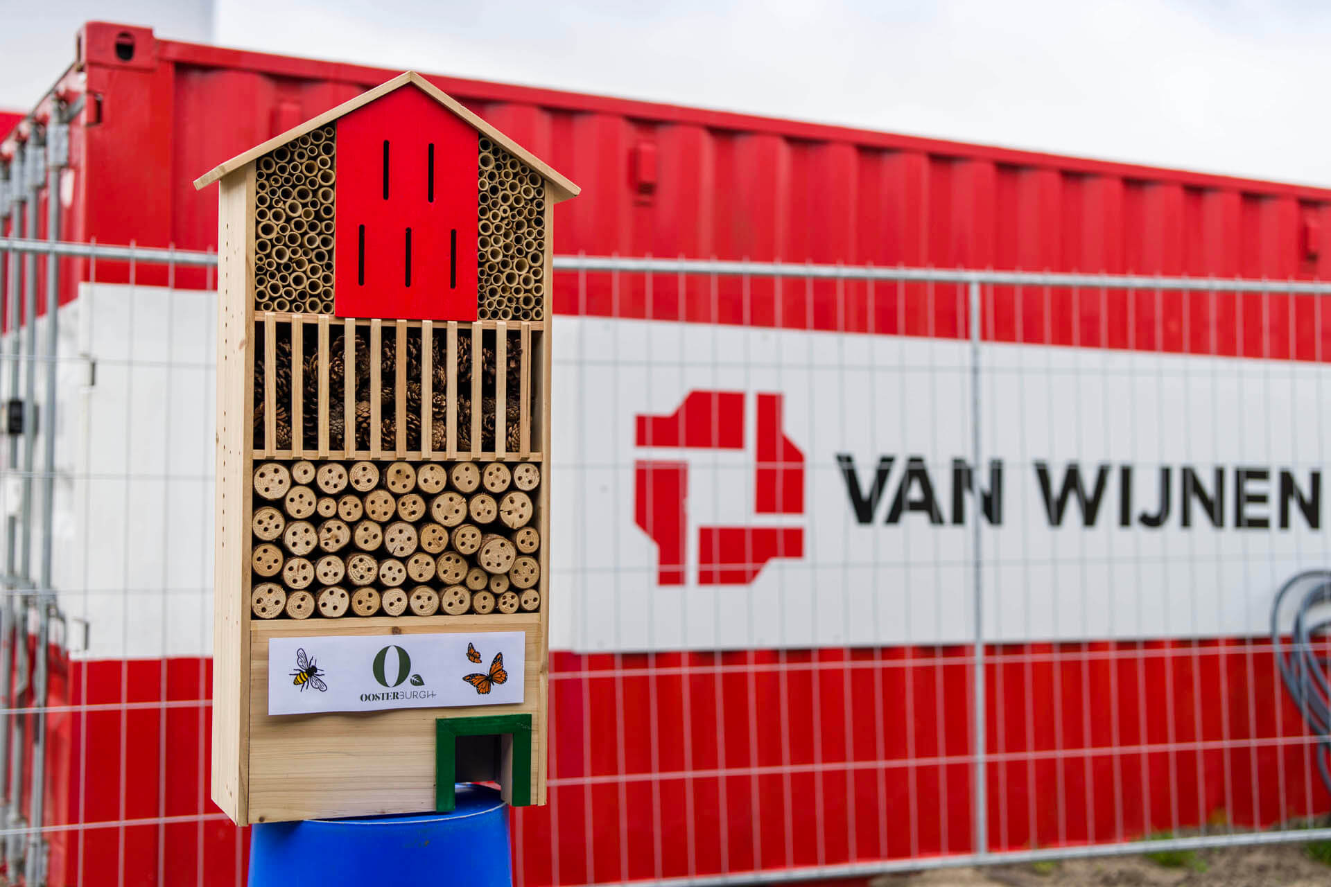 Oosterwolde_start-bouw-laatste-fase-Oosterburgh_insectenhotel