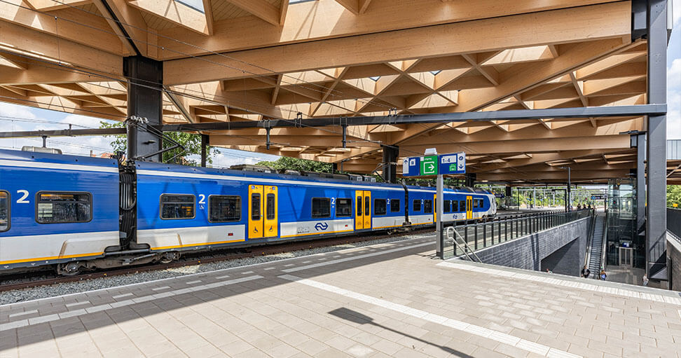 Perron-station-Ede-Wageningen