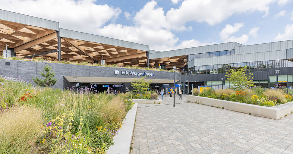 Vooraanzicht-station-Ede-Wageningen