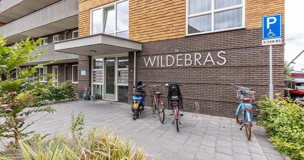 Ingang woongebouw Schepersweg Breukelen Vecht & Omstreken