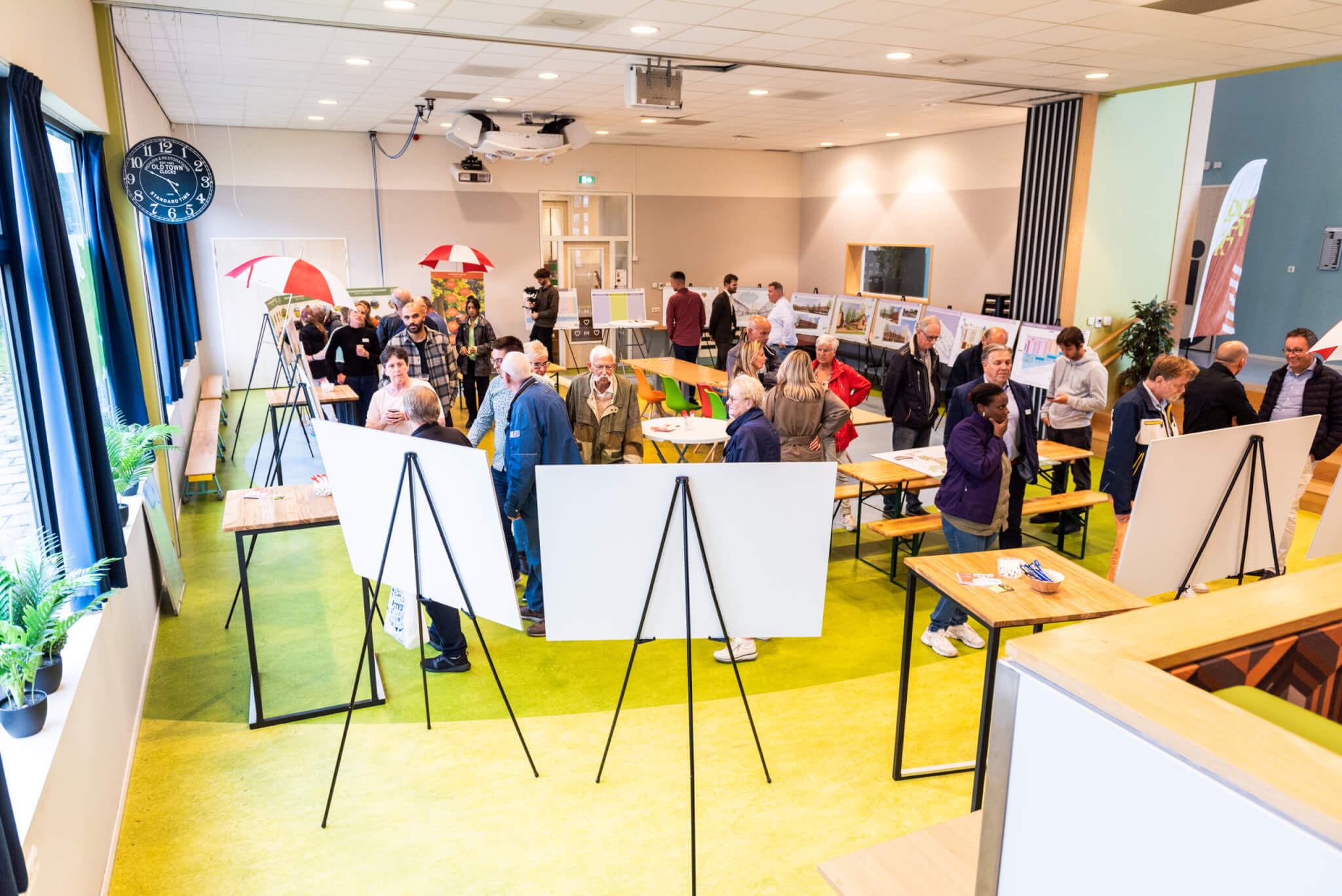 Woonkracht10-DiztriktCafe-Zwijndrecht-©MaartjeBrockbernd-4-scaled