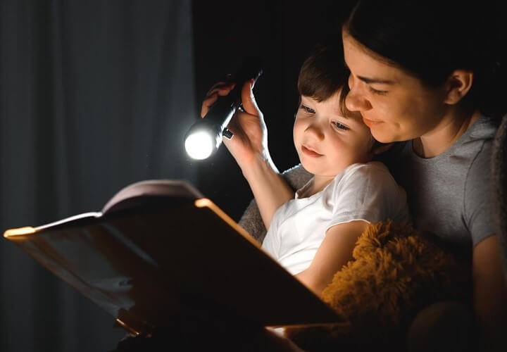 9 Power Outage Life Hacks