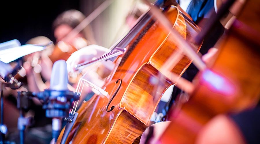 Orchestra performs at Columbus, Ohio, music venue