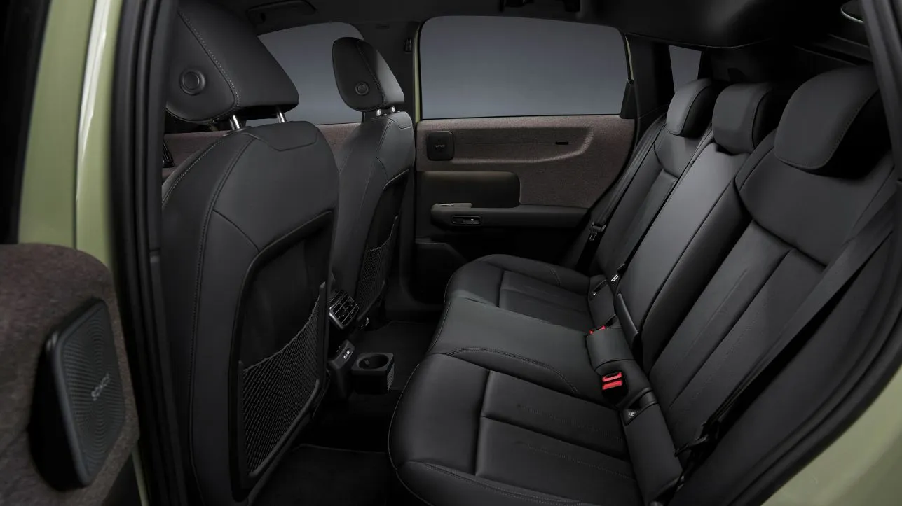 Audi-A2-e-tron-achterbank