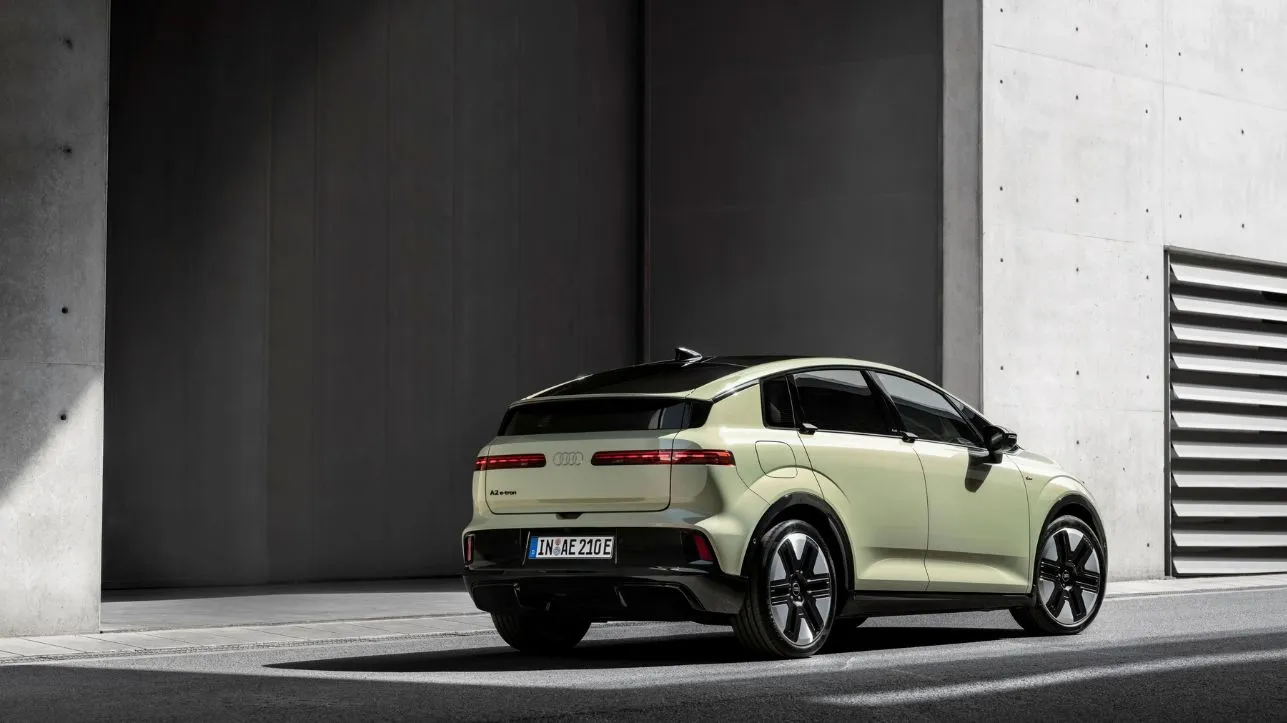 Audi-A2-e-tron-achterkant