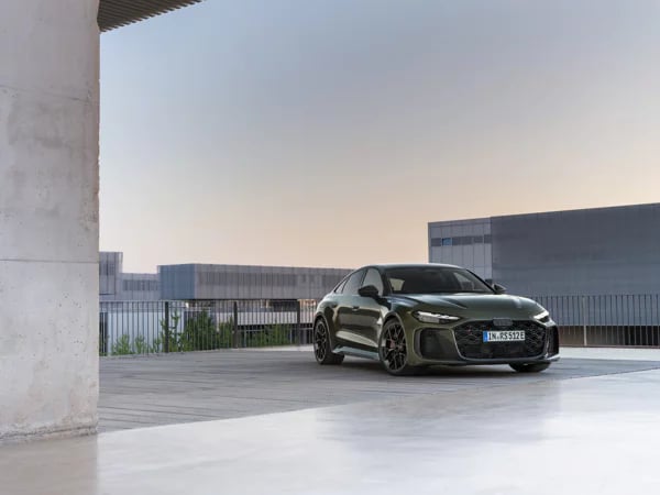 audirs5limousine33