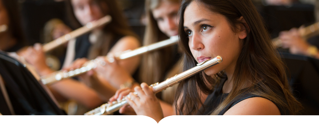 whatextracurricularactivitiesdocollegeslookfor1024x412