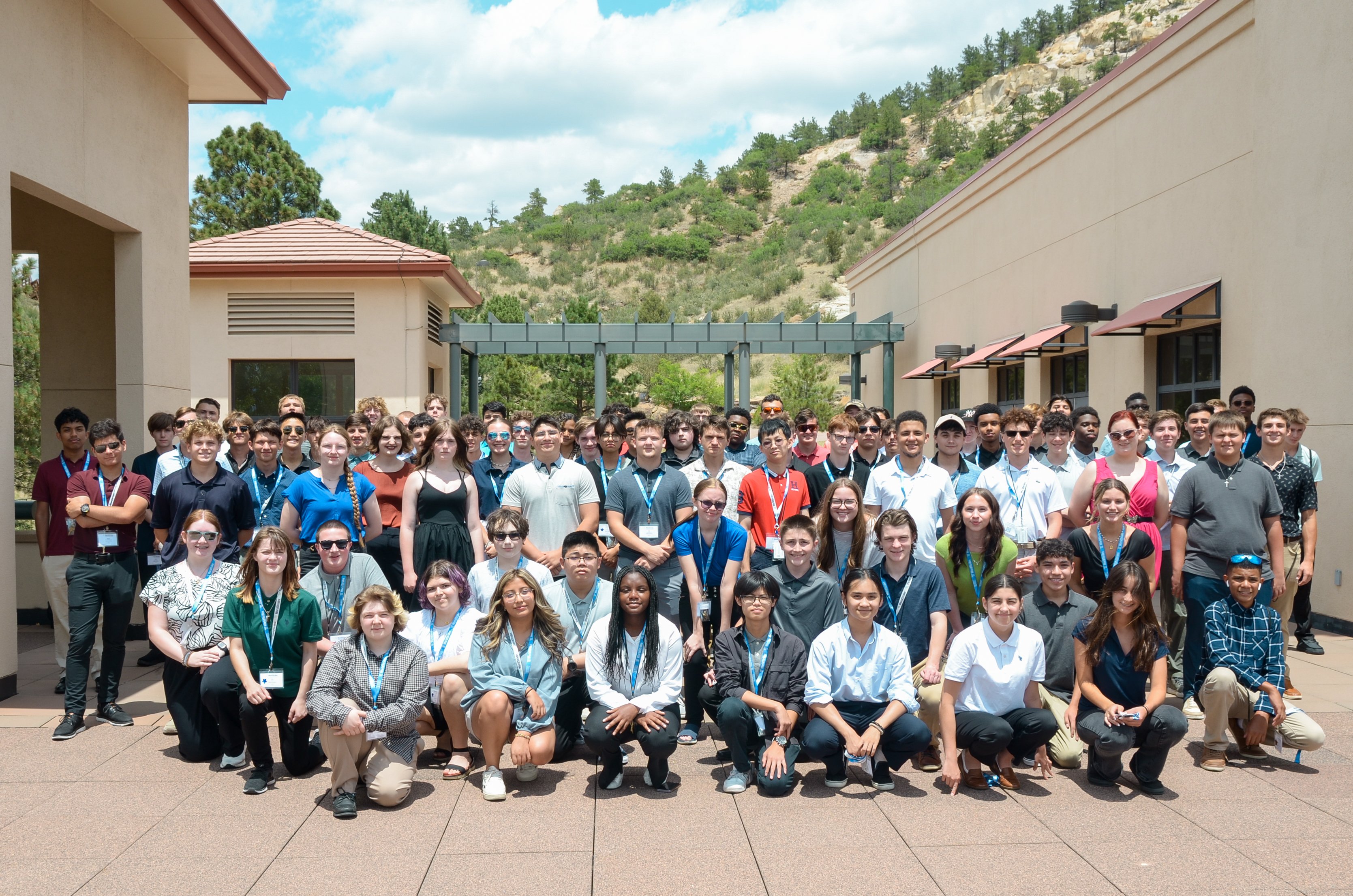 AVI_2024_ColoradoSrpings_Advisor_GroupPhoto_1