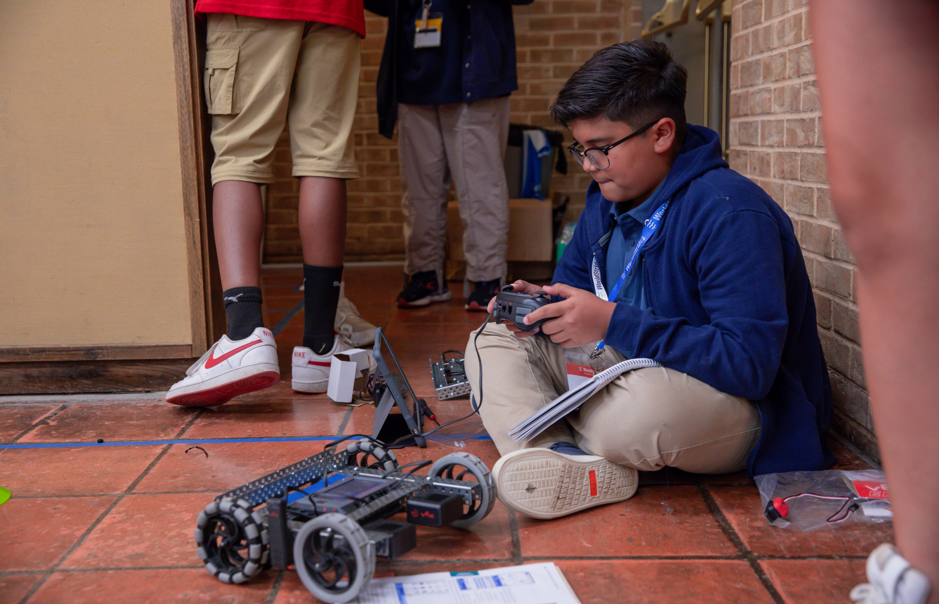 EXS_2025_Dallas_S1_Robots_22