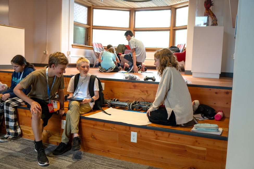 EXS_2025_PRO_Seattle_S1_Robotics_0108