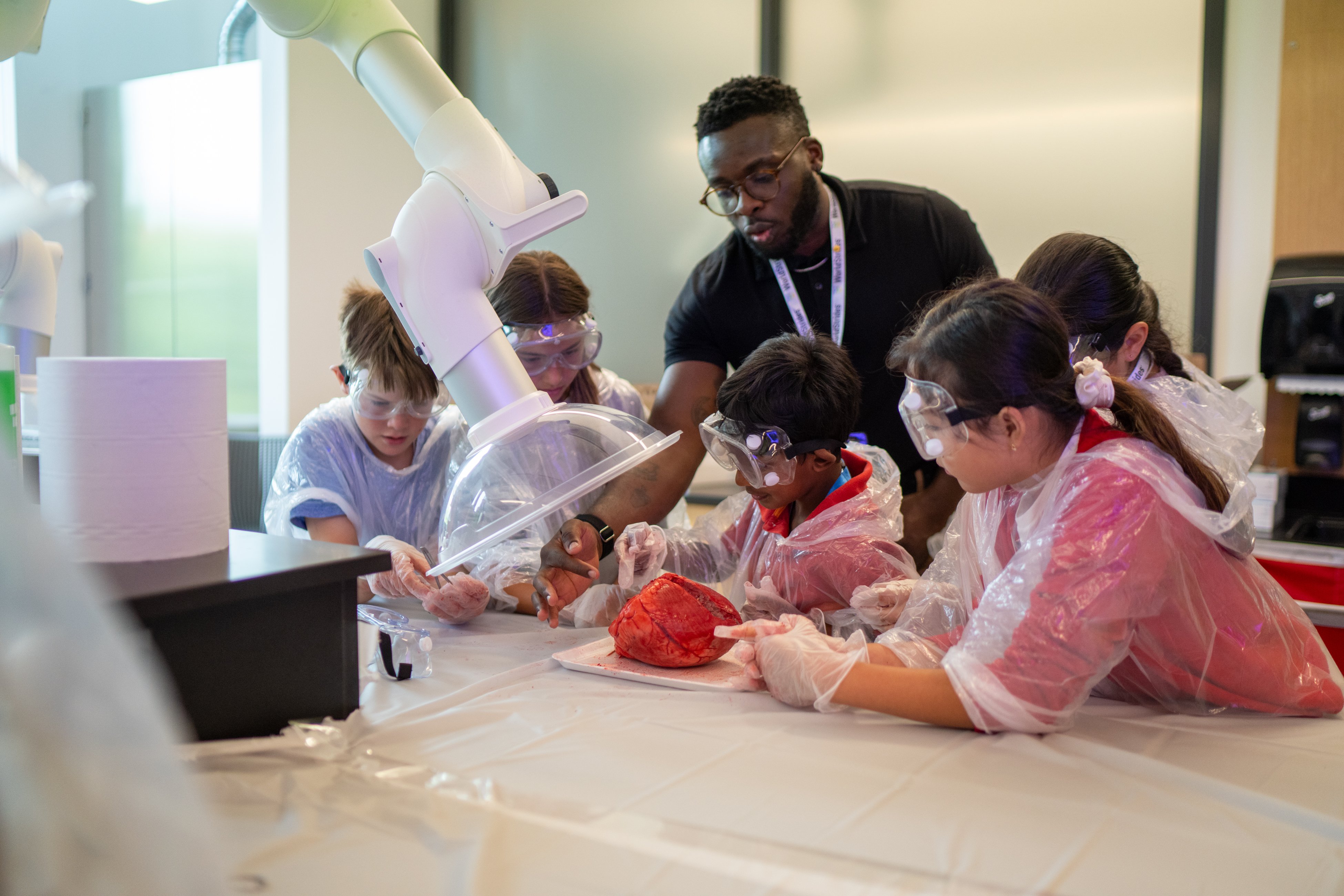 PAT_2025_PRO_Seattle_S1_HeartDissection_0416