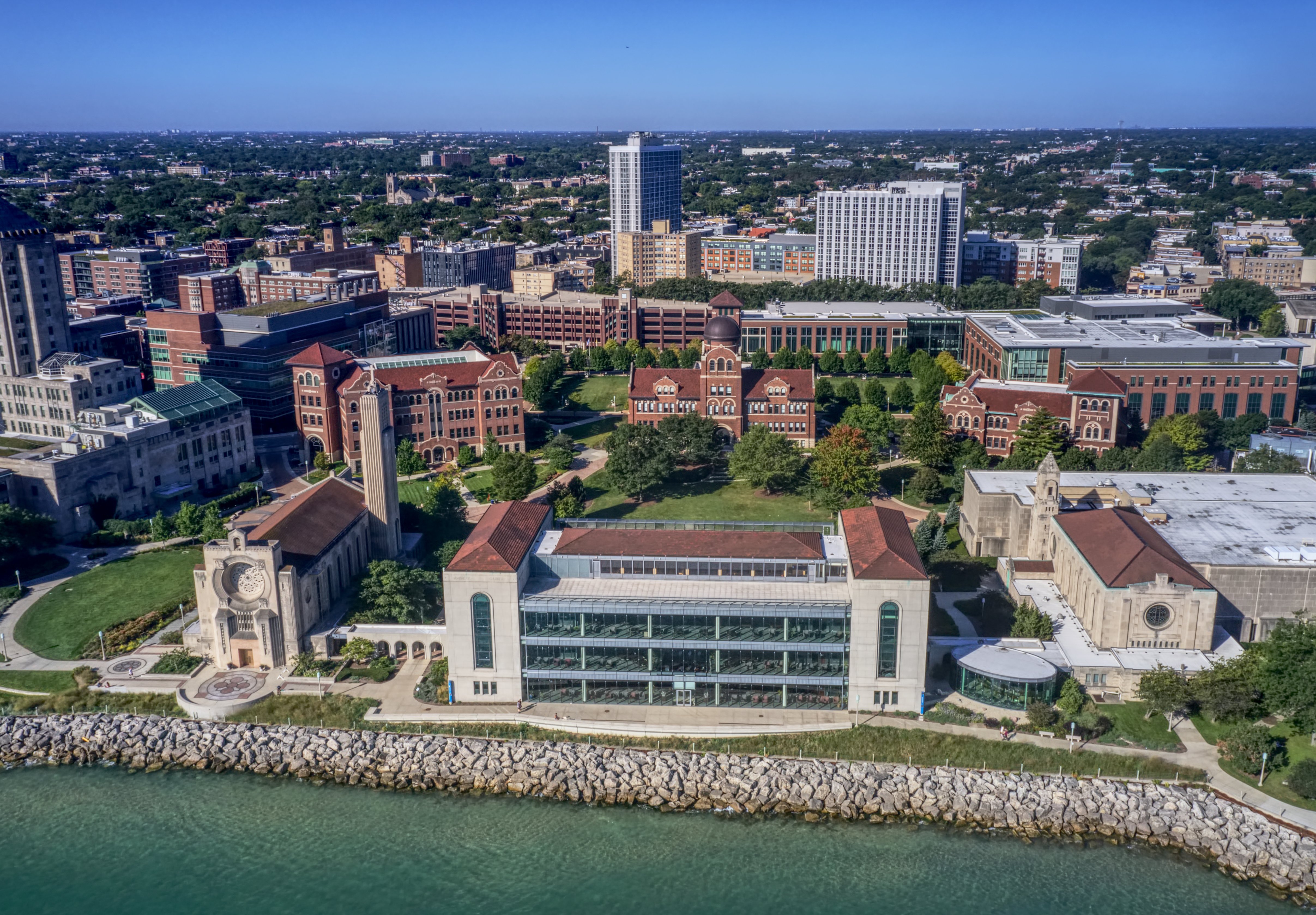 Loyola_AdobeStock_507187039