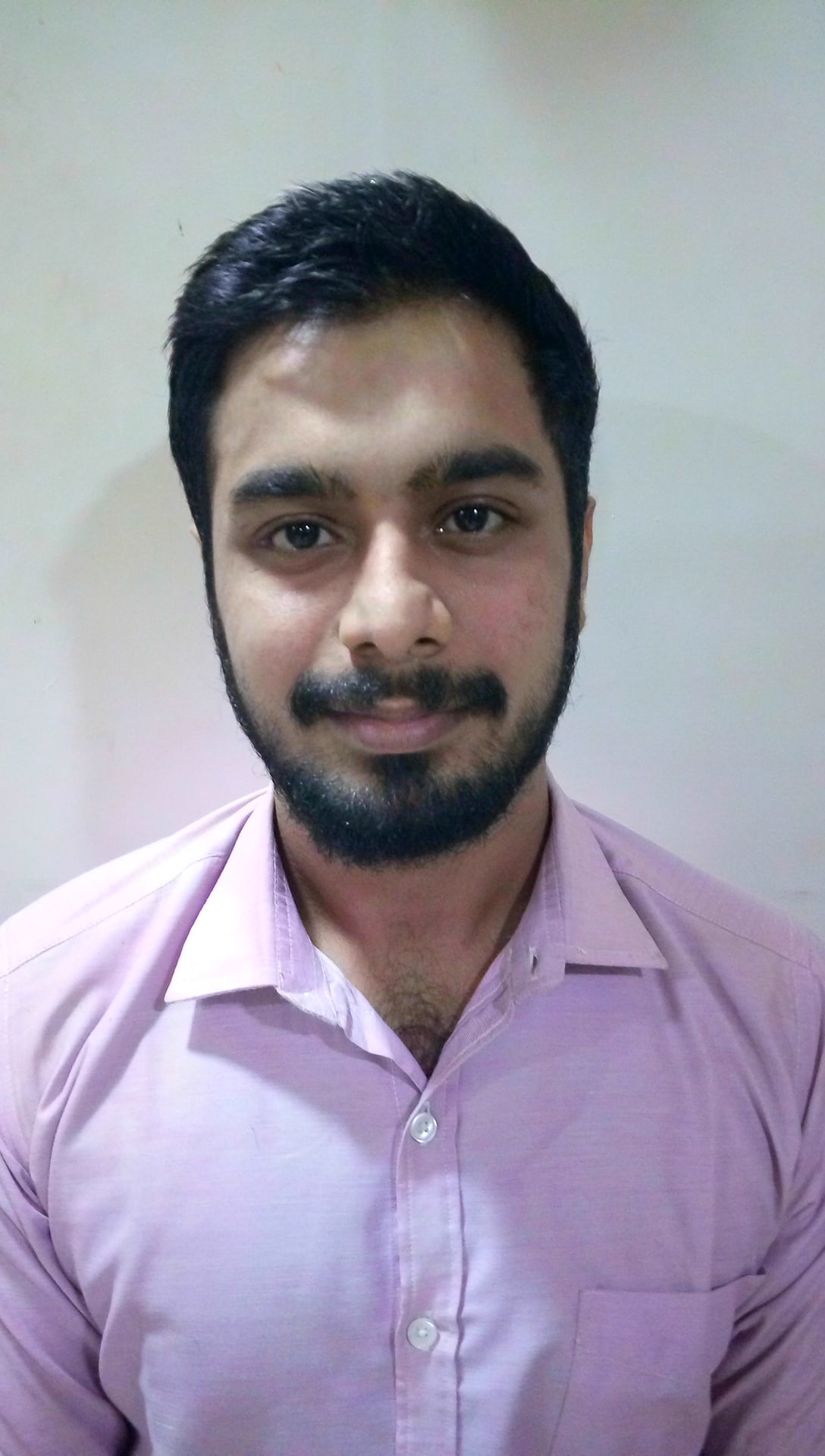 Saifali Salim Mavani Headshot