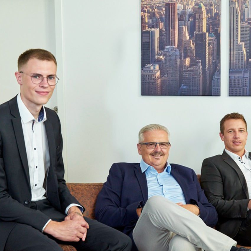 Zurich Versicherungsagentur  Finanzplanung Puglio&Freund Inh.J.Puglio e.K.