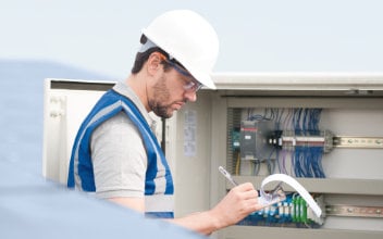 cybersicherheit-fuer-unternehmen_352x220_2022_01