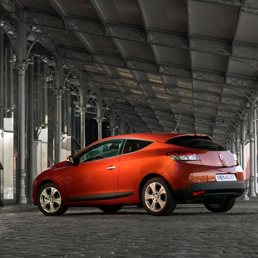 renault-versicherung_850x850_2023_03 Renault