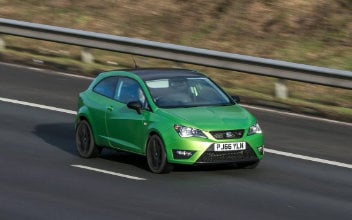 seat-versicherung_352x220_2023_03