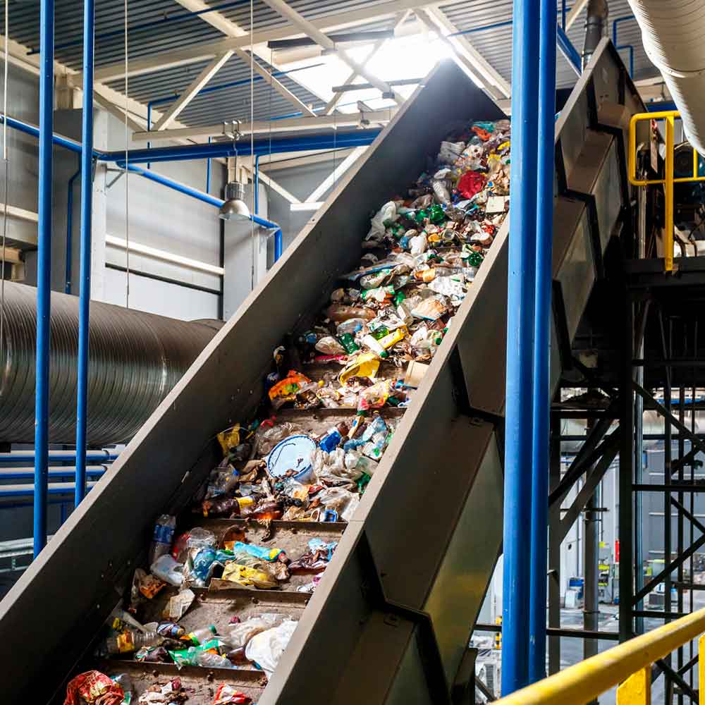 Moving conveyor transporter on modern waste recycling processing plant