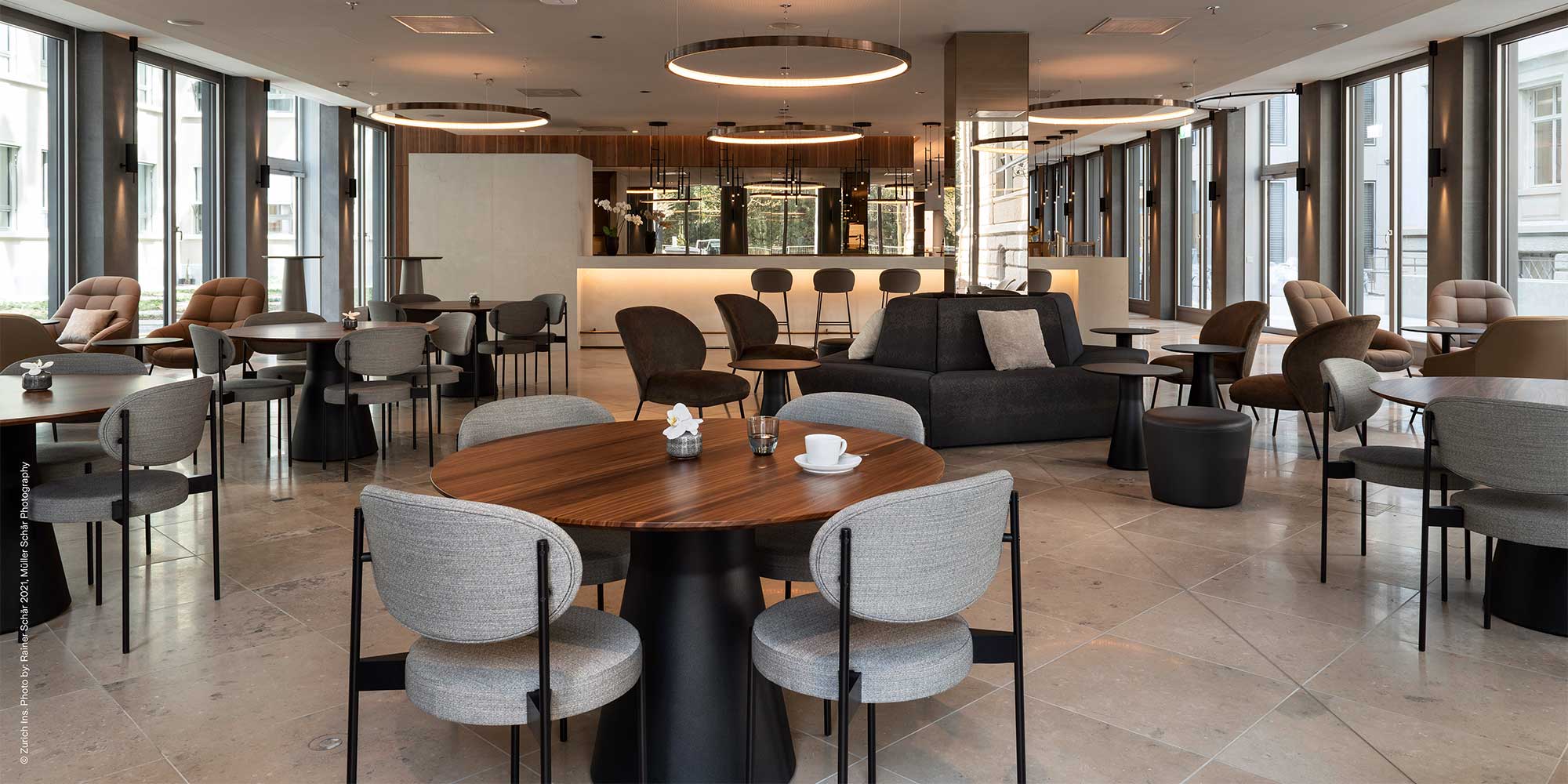 Quai Cafe tables